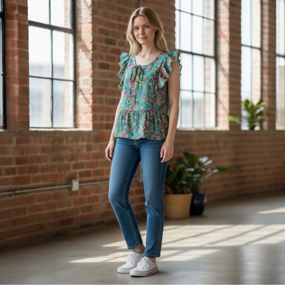 Emily Wonder Tops - Paisley Print Blouse - Multicolor